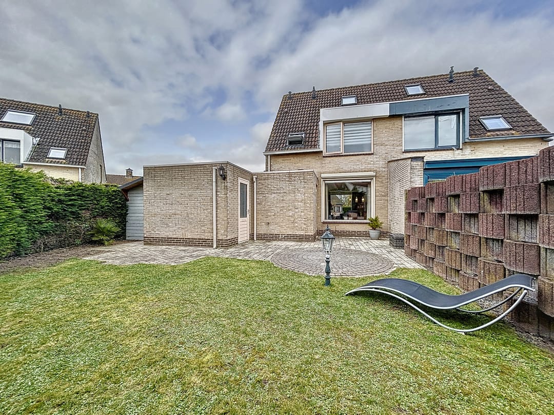 Foto 22 van Pastoor J.A.M. van den Muijsenbergstraat 21