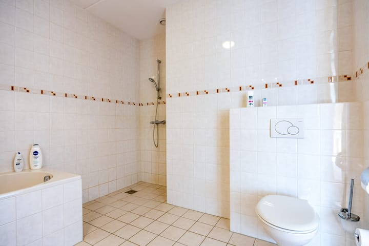 Foto 30 van Schoolstraat 5-B