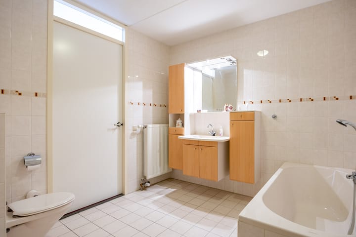 Foto 32 van Schoolstraat 5-B