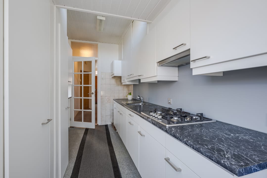 Photo 13 of Burgemeester De Kempenaerstraat 30