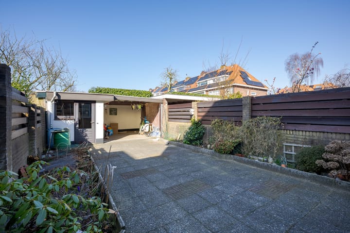 Foto 30 van Burgemeester De Kempenaerstraat 30