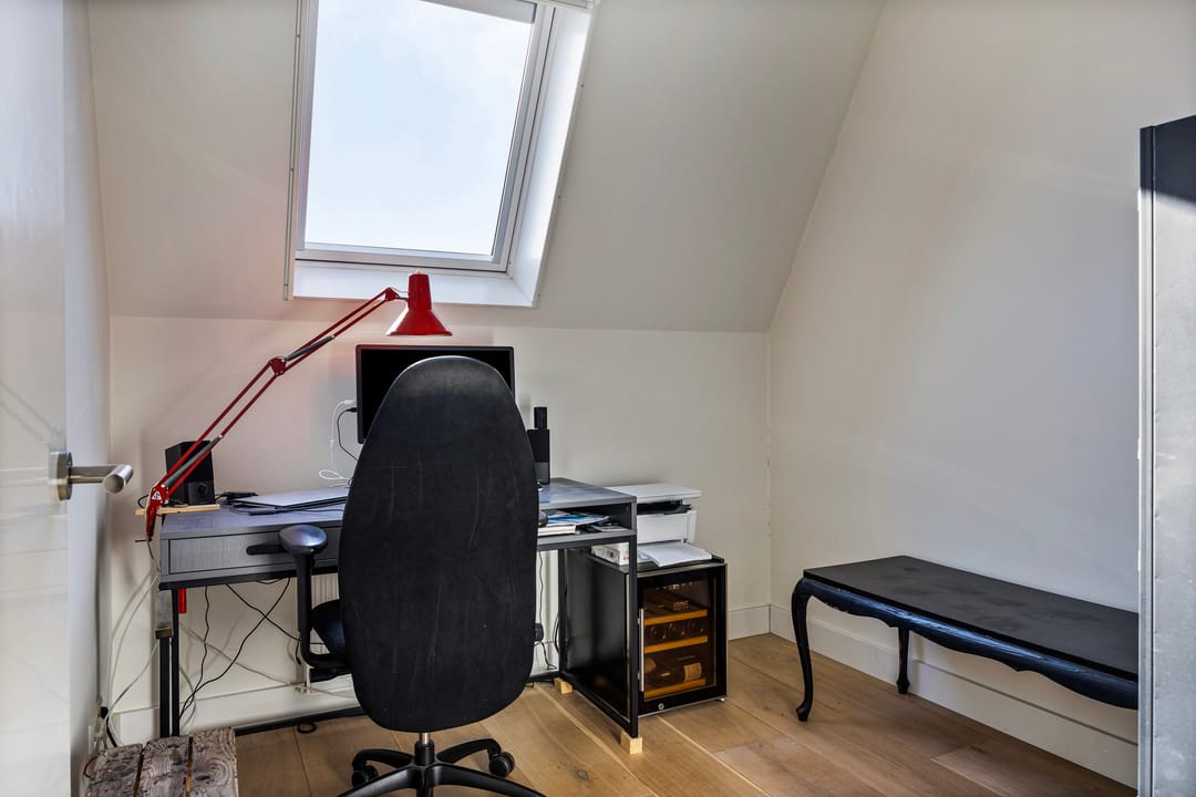 Photo 32 of Emmastraat 10-C