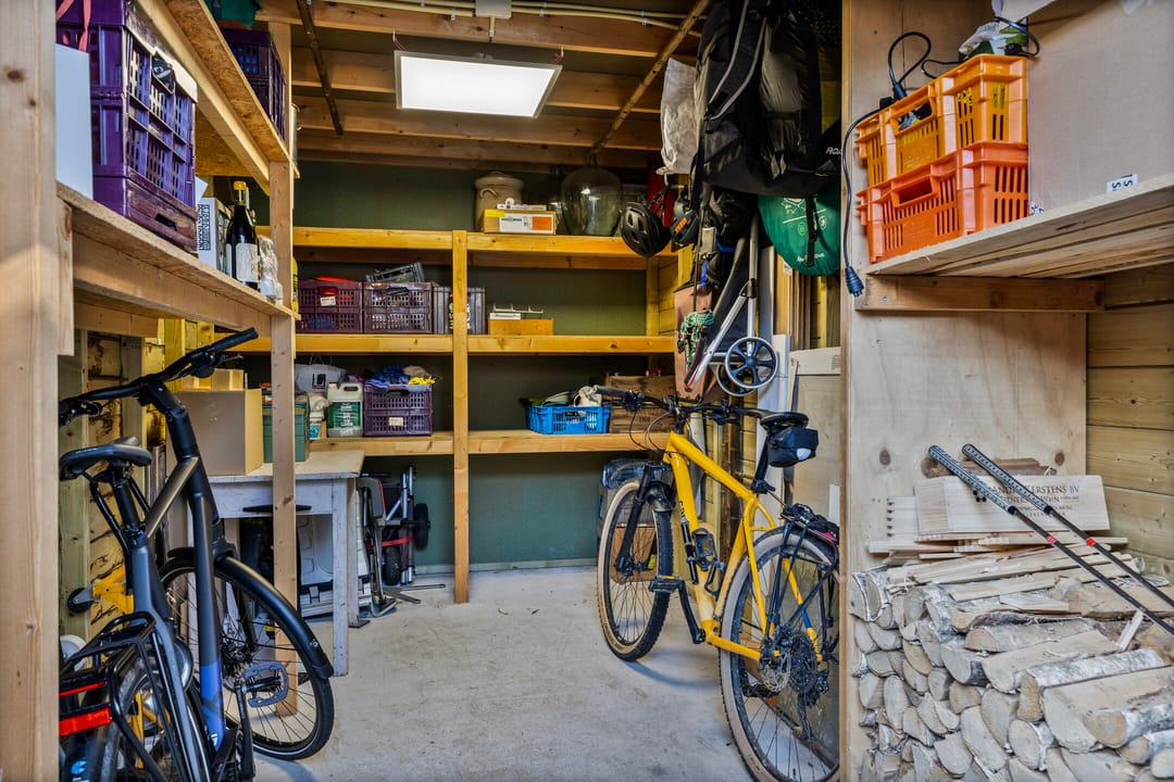 Photo 38 of Emmastraat 10-C