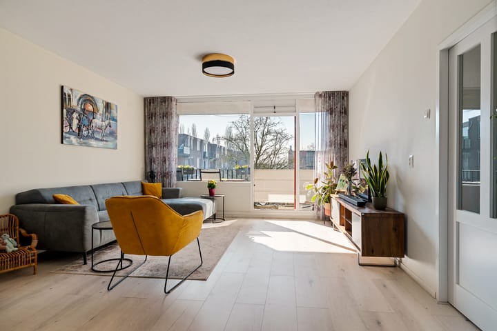 Photo 3 of Schalkwijkpad 97