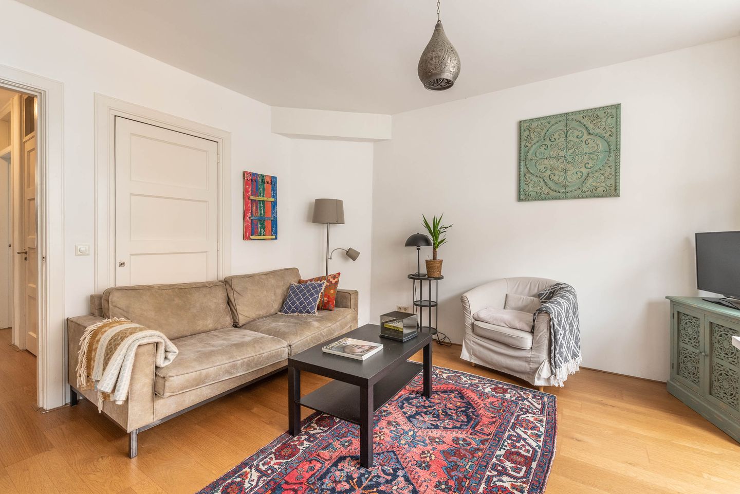 Photo 10 of Woestduinstraat 57-1