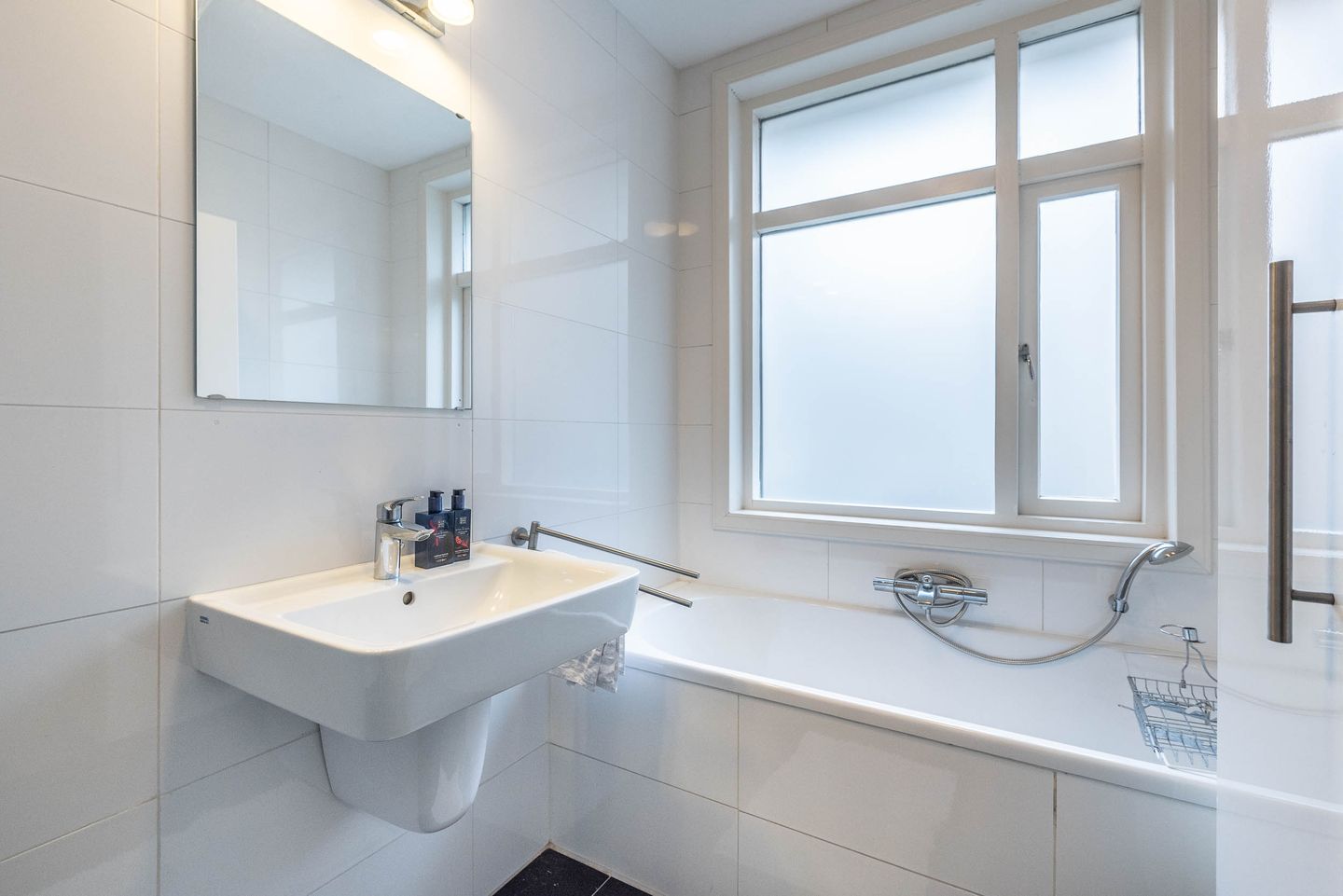 Photo 20 of Woestduinstraat 57-1