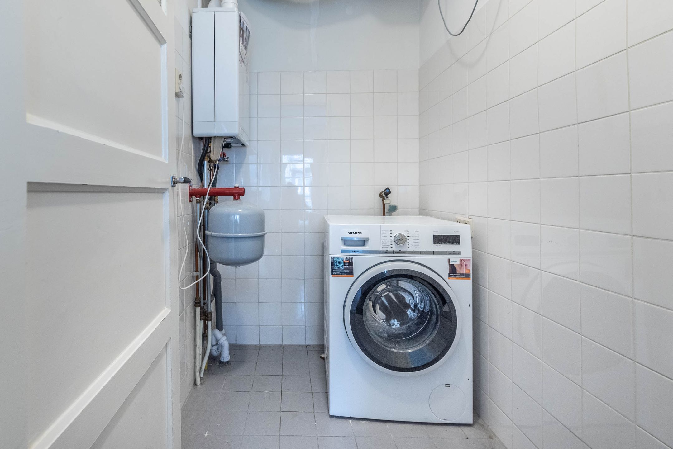 Photo 24 of Woestduinstraat 57-1