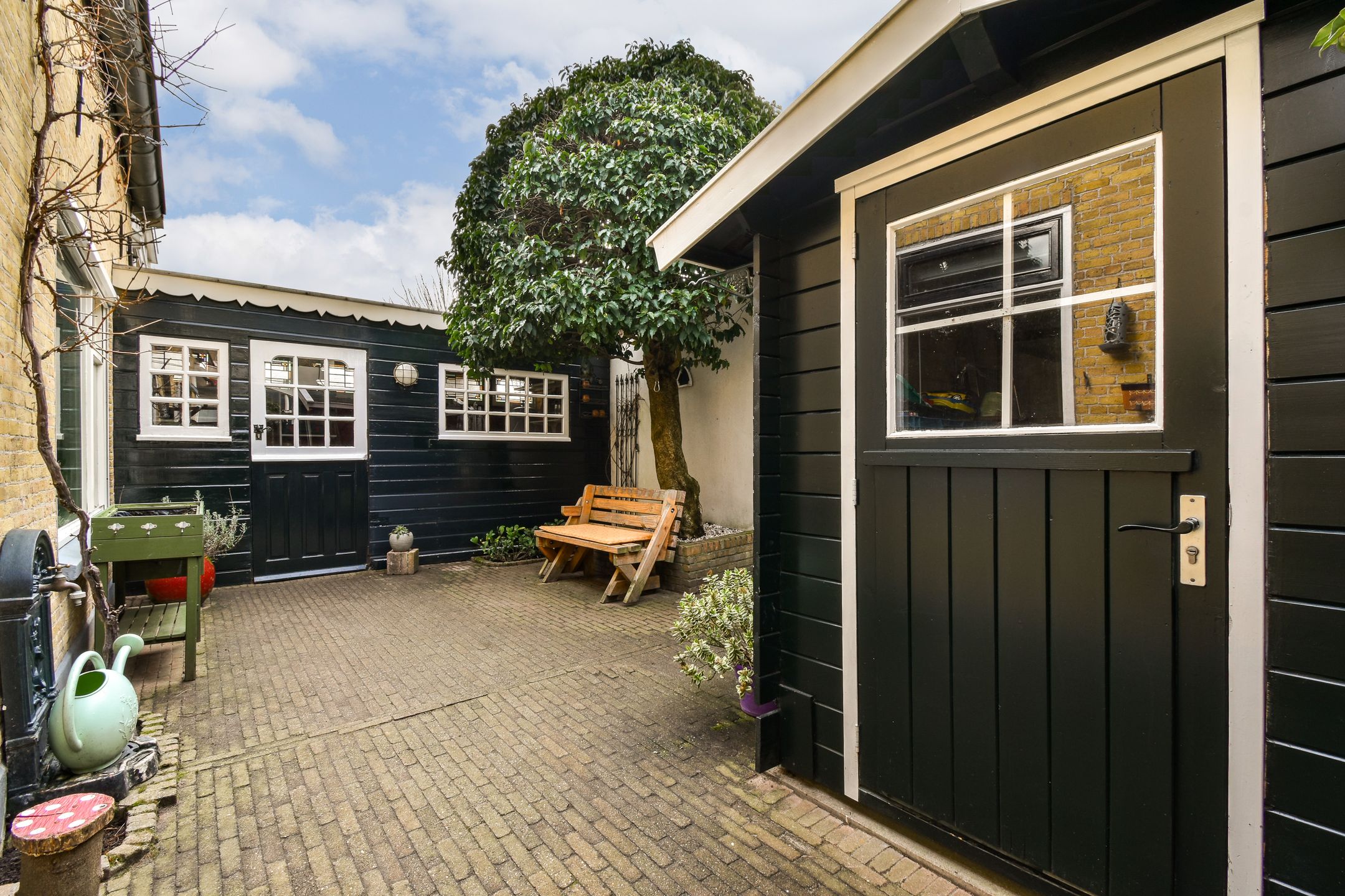 Photo 15 of Wethouder Brouwerstraat 4