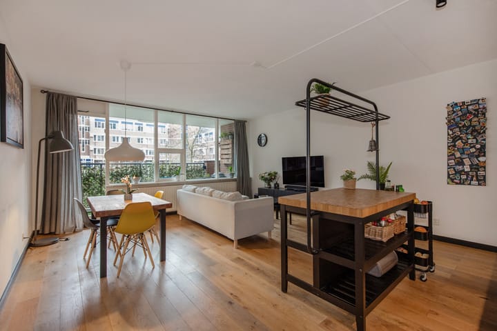 Photo 9 of Sir Winston Churchillln 807-A