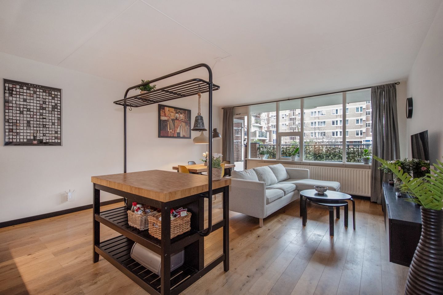 Photo 10 of Sir Winston Churchillln 807-A