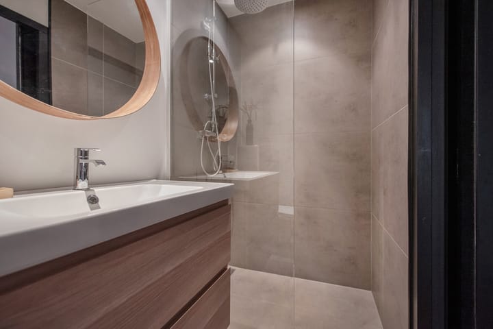 Photo 14 of Sir Winston Churchillln 807-A