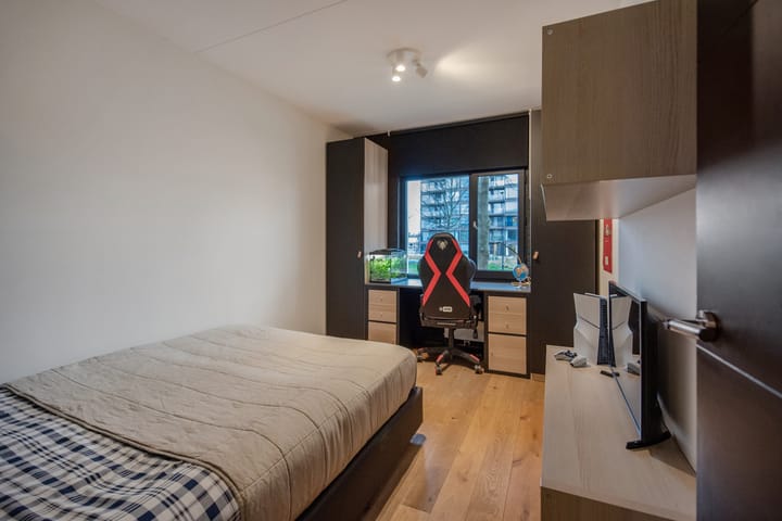 Photo 23 of Sir Winston Churchillln 807-A