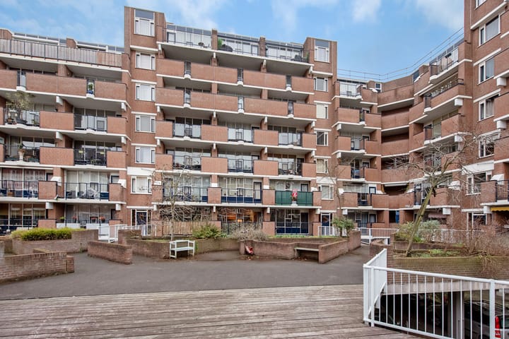 Photo 30 of Sir Winston Churchillln 807-A