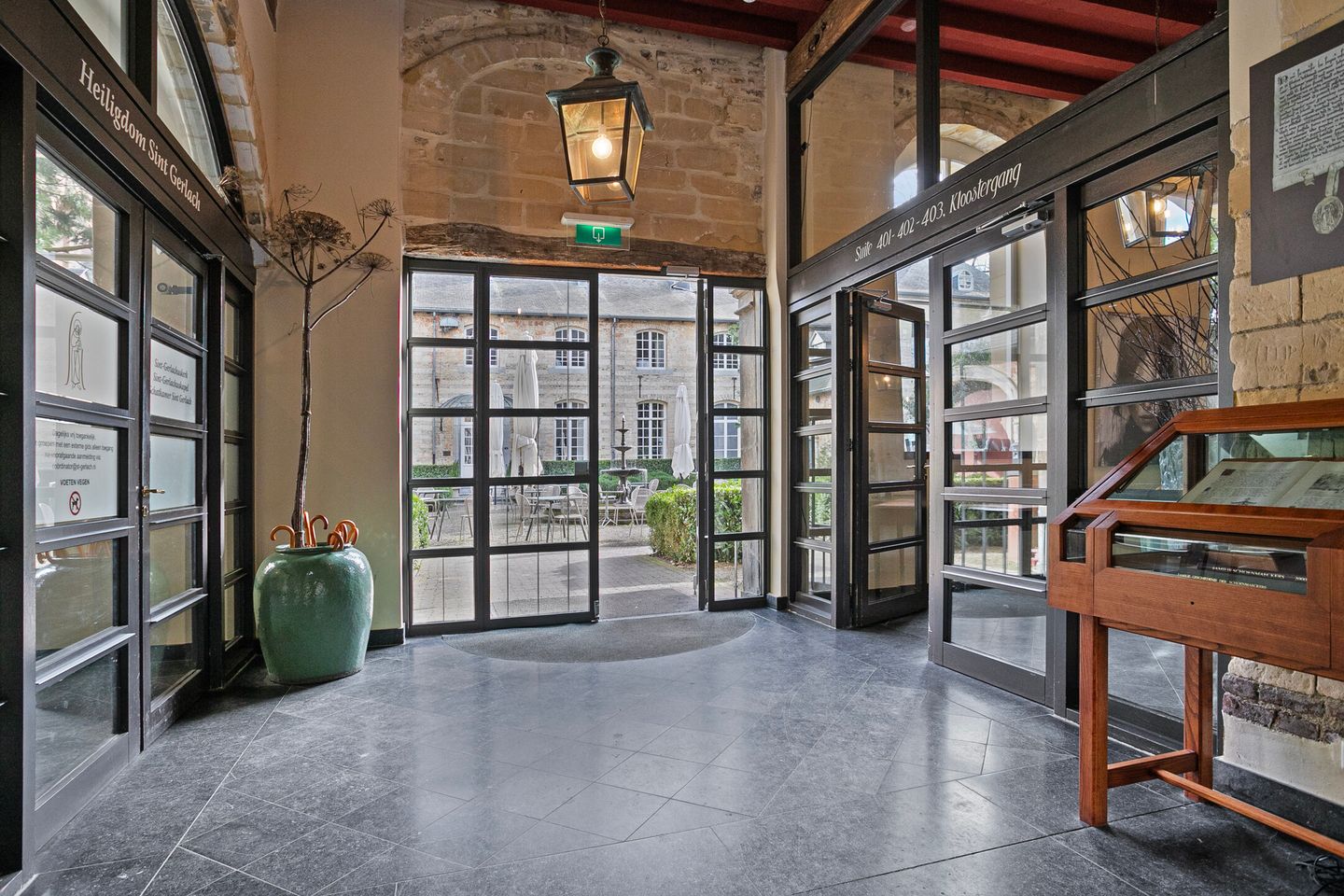 Foto 5 van Joseph Corneli Allée 411