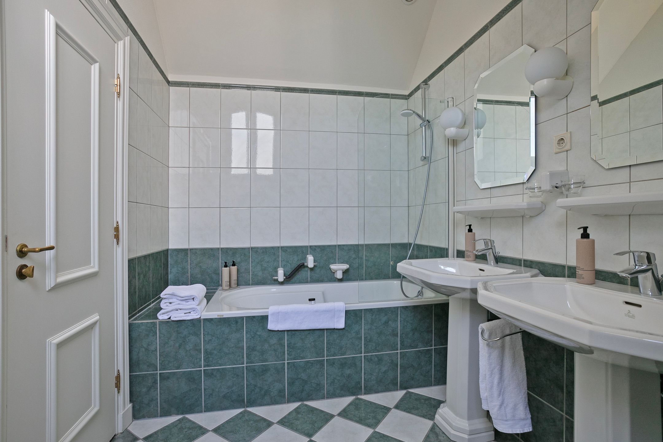 Foto 21 van Joseph Corneli Allée 411