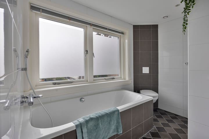 Photo 24 of Korenbloemstraat 62