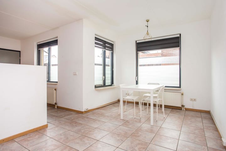 Foto 12 van Lage Bothofstraat 324