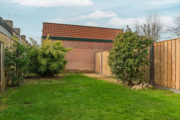 Foto 28 van Robijnlaan 27