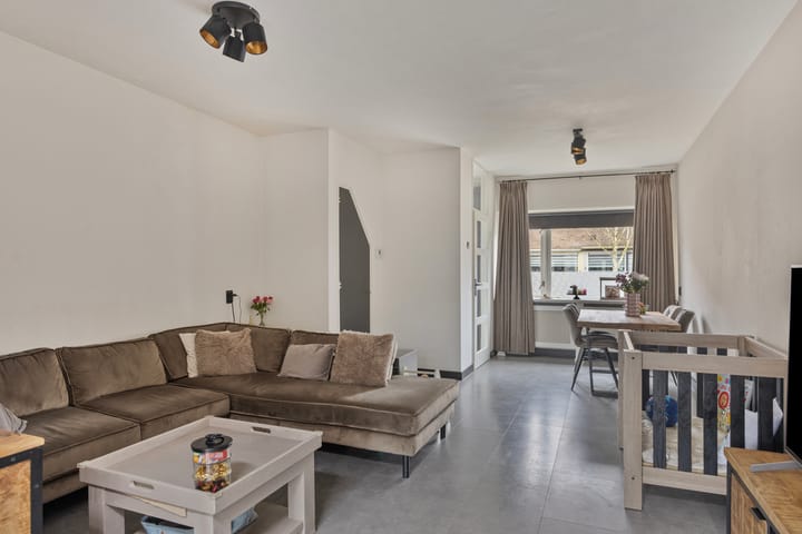 Foto 3 van Kamillestraat 8