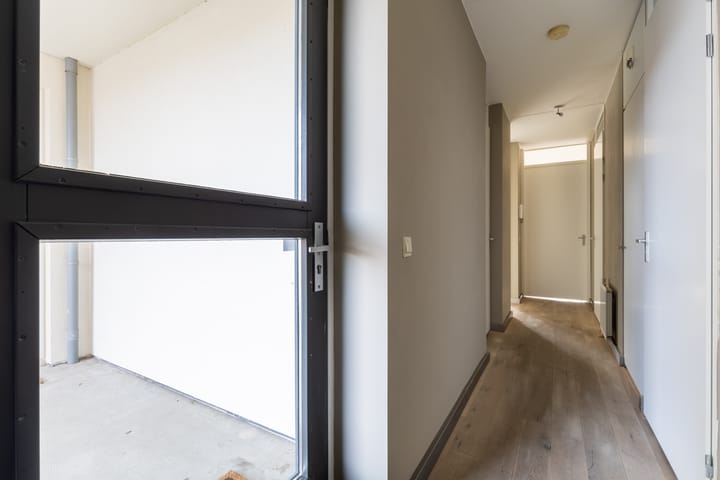 Foto 15 van Menno van Coehoornstraat 2-C16