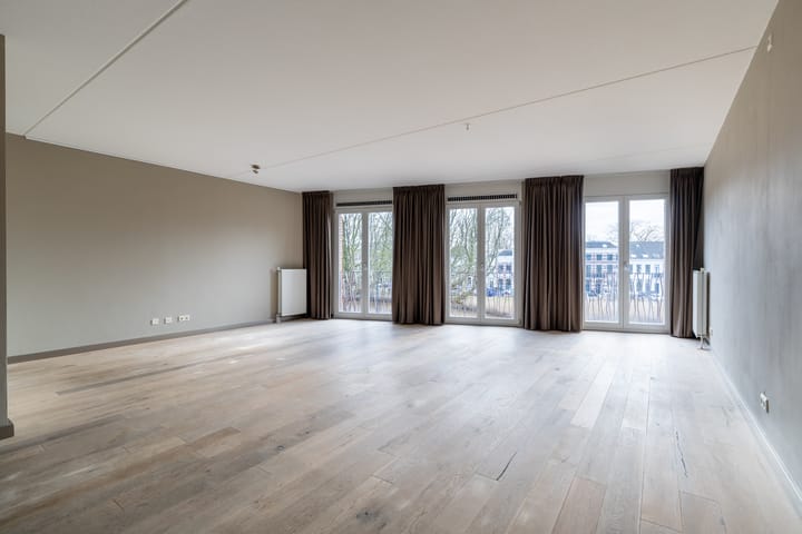 Foto 19 van Menno van Coehoornstraat 2-C16