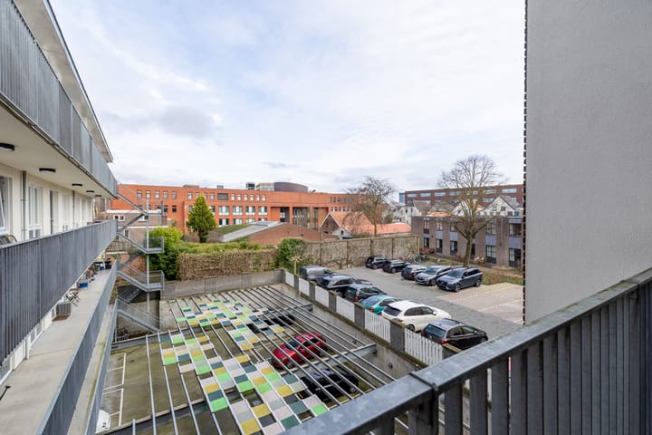 Foto 35 van Menno van Coehoornstraat 2-C16