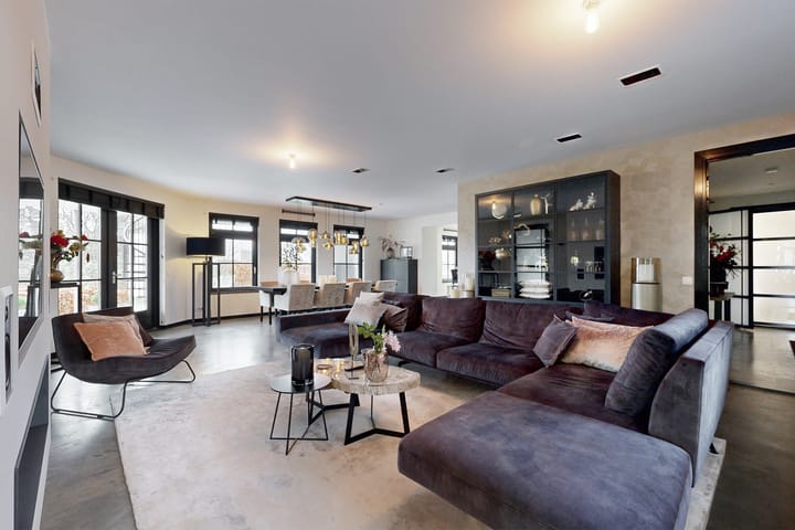 Photo 13 of Bernhardstraat 63