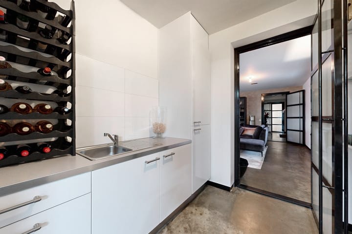 Photo 30 of Bernhardstraat 63