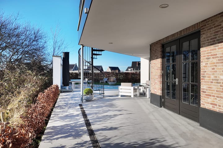 Photo 86 of Bernhardstraat 63