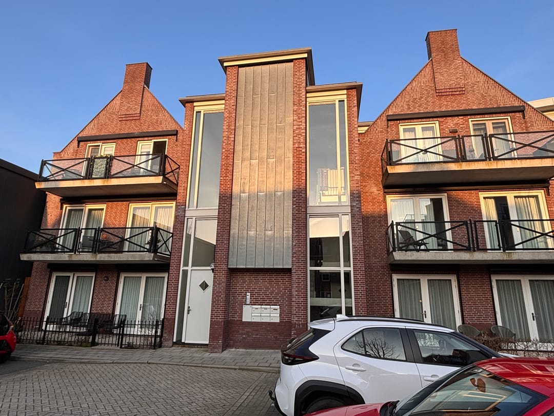 Foto 1 van Bozenhoven 63-B