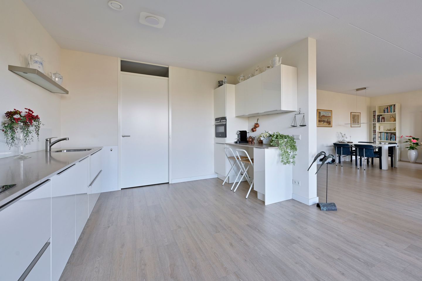 Foto 10 van Bozenhoven 63-B