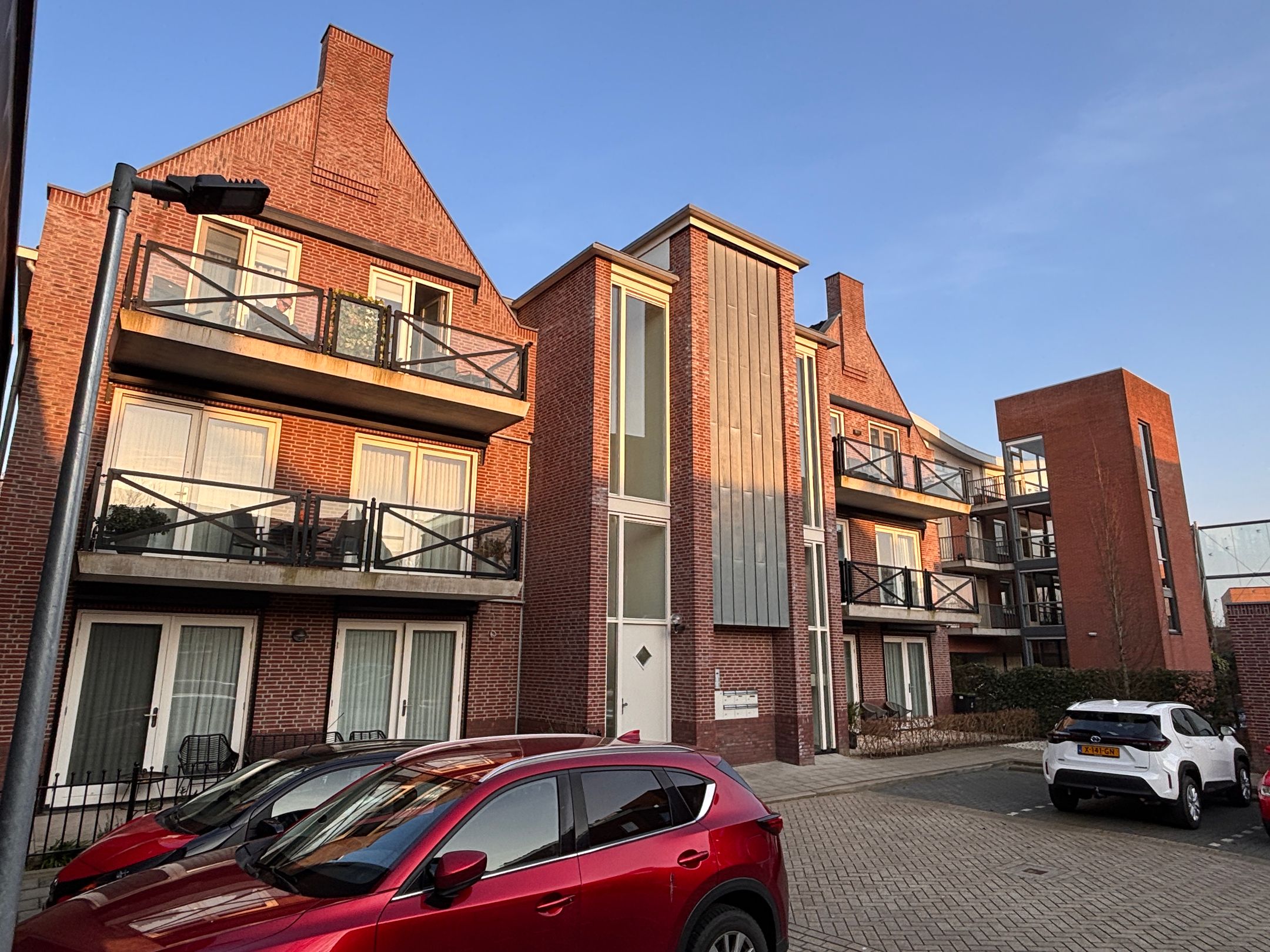 Foto 21 van Bozenhoven 63-B