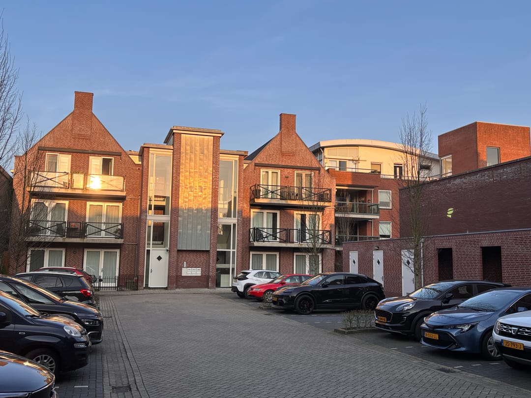 Foto 23 van Bozenhoven 63-B