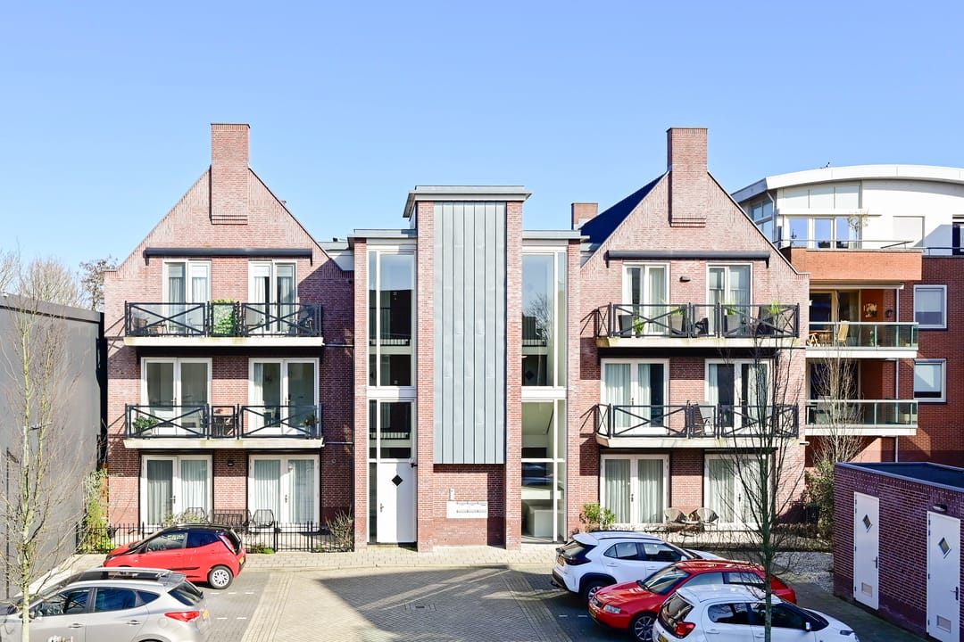 Foto 28 van Bozenhoven 63-B