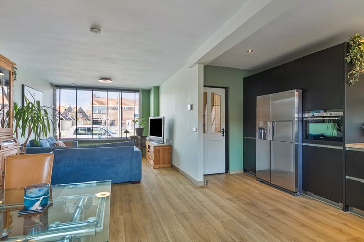 Foto 12 van De Genestetplein 3