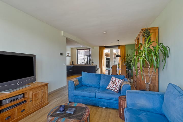 Foto 15 van De Genestetplein 3