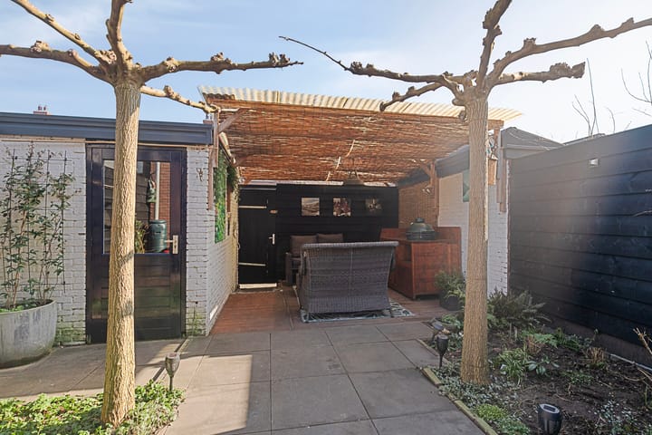 Foto 29 van De Genestetplein 3