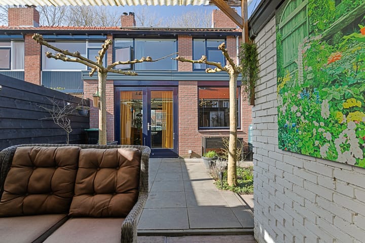 Foto 31 van De Genestetplein 3