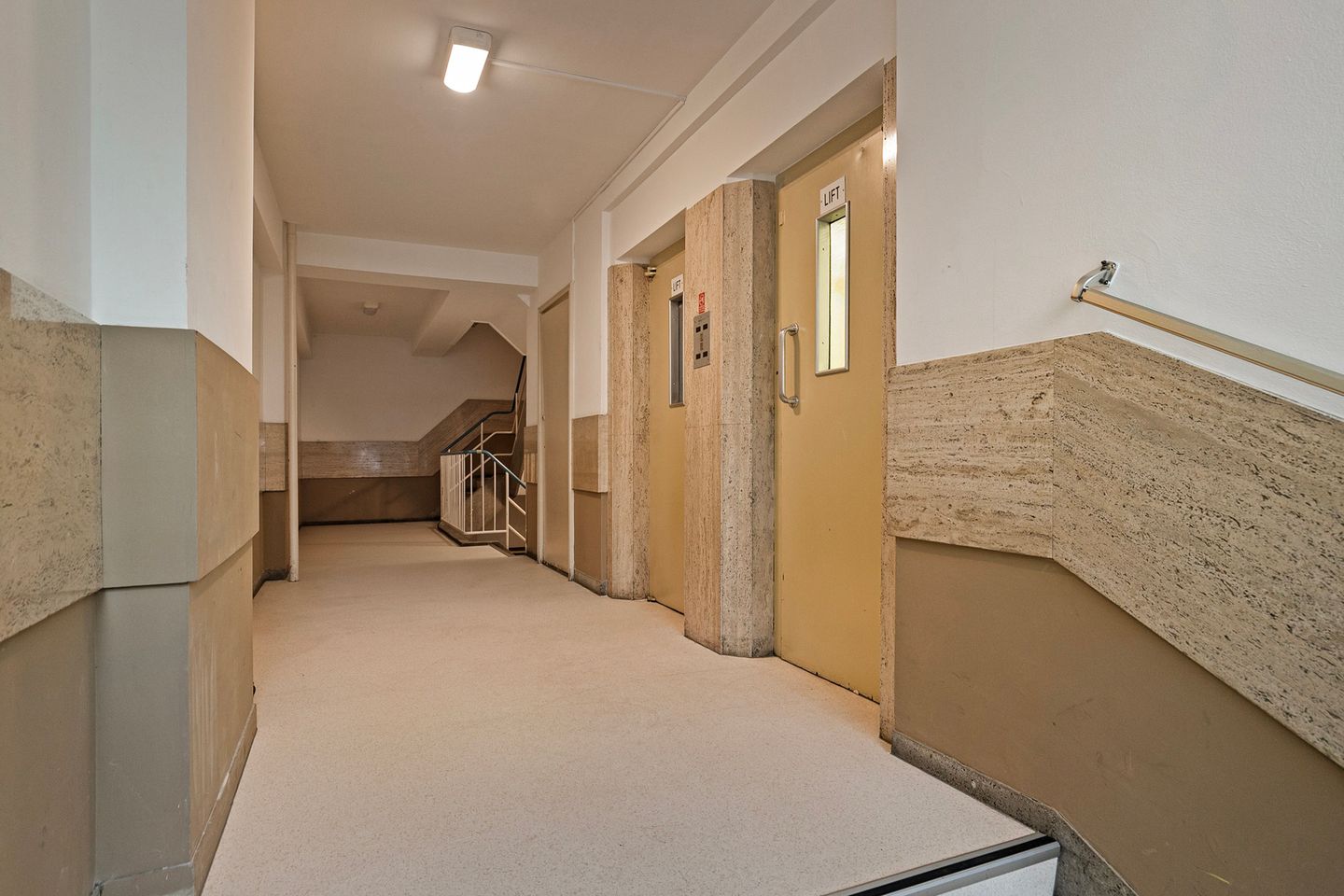 Foto 14 van Mariniersweg 181