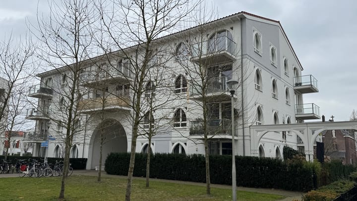 Foto 2 van Clarissenhof 484