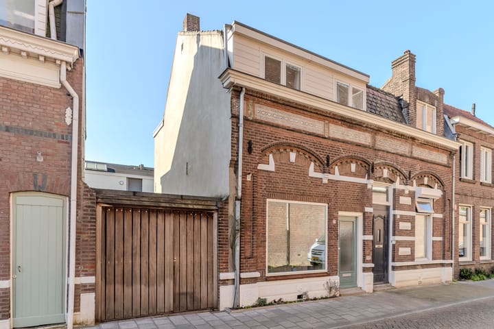 Foto 1 van Paterstraat 79