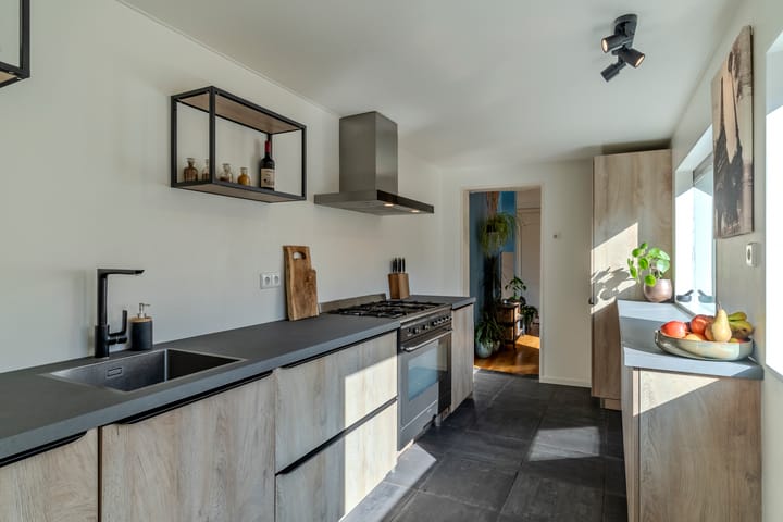 Foto 24 van Paterstraat 79