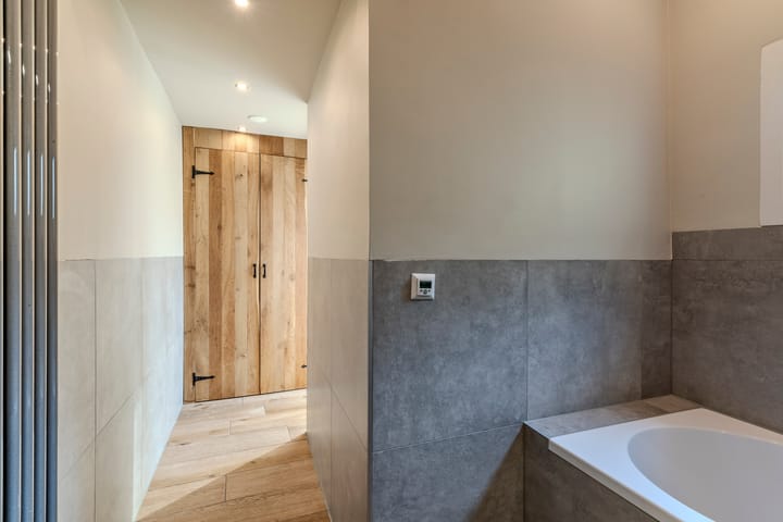 Foto 28 van Paterstraat 79