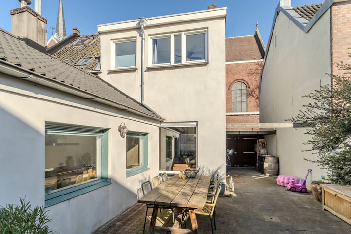 Foto 46 van Paterstraat 79