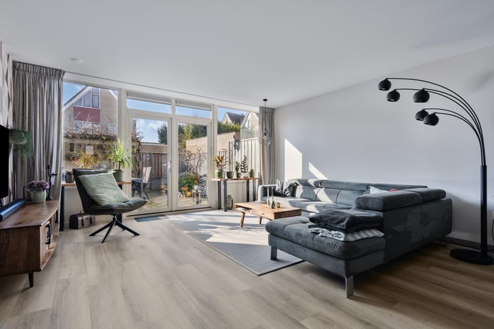 Foto 2 van Mantelschelp 10