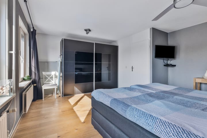 Foto 23 van Mantelschelp 10