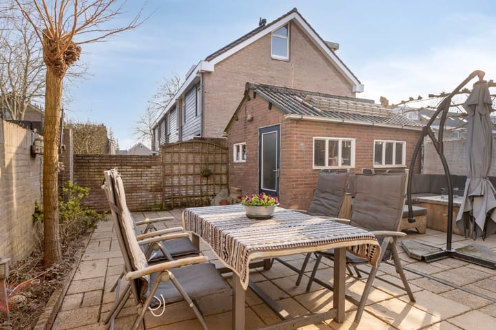 Photo 33 of Rozenlaan 3