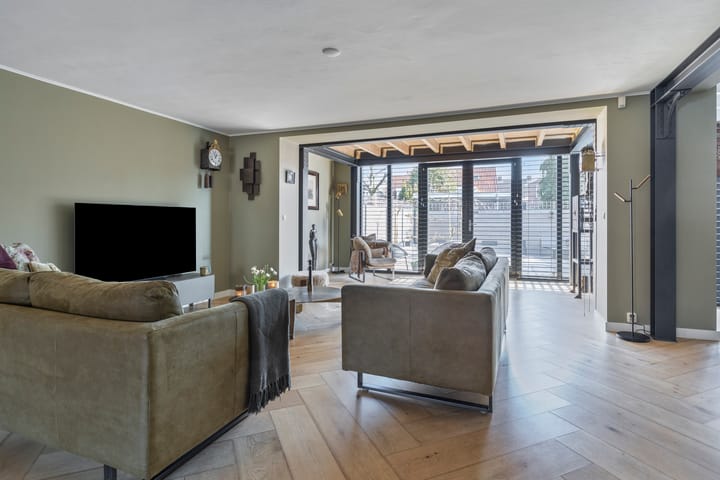 Foto 3 van Margrietplantsoen 2