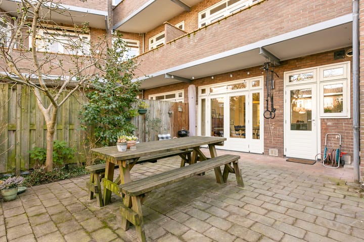 Foto 23 van Vondellaan 1