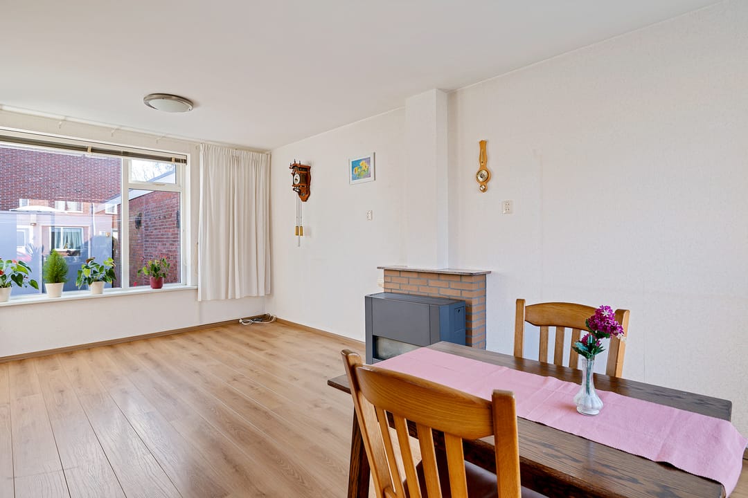 Photo 8 of Irenestraat 12